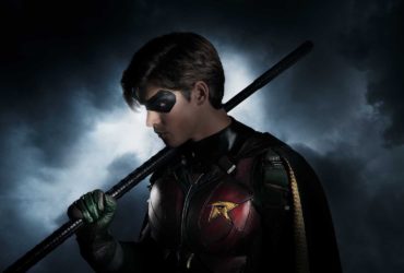 Titans – Brenton Thwaites è Robin nella prima immagine ufficiale