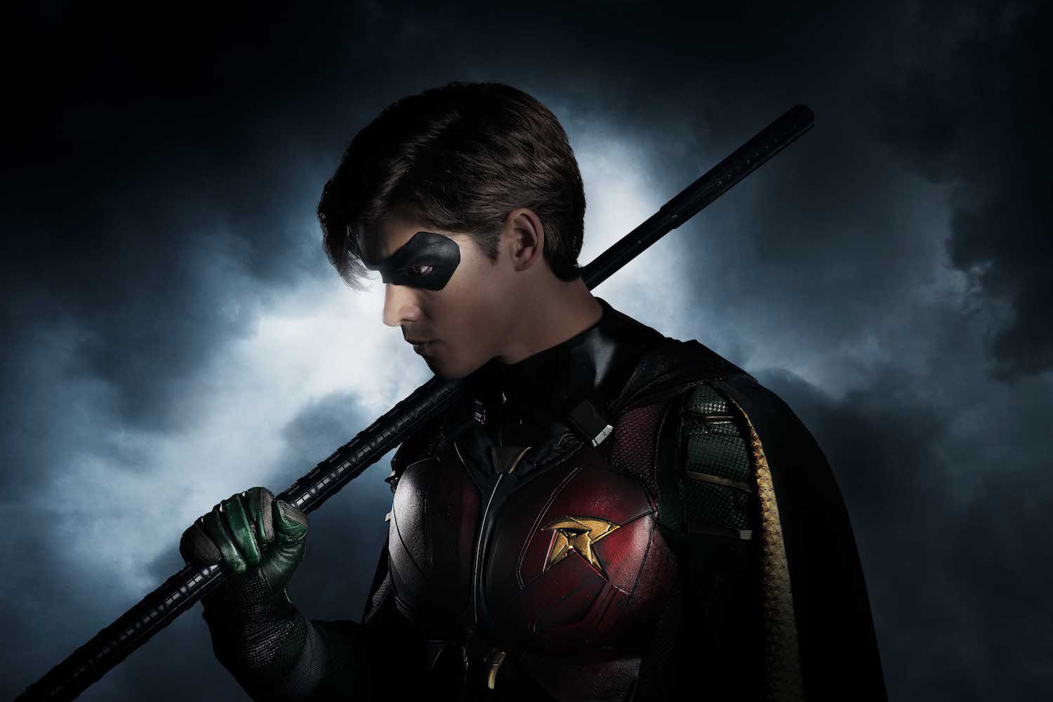 Titans - Brenton Thwaites è Robin nella prima immagine ufficiale