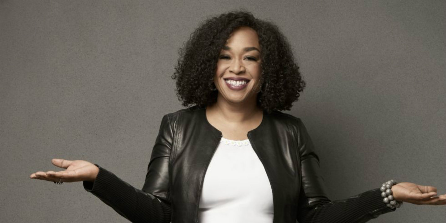 Shonda Rhimes al lavoro su 8 nuove serie per Netflix