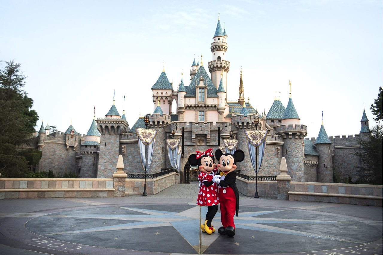 Disneyland sarà il primo super POD per i vaccini contro il Covid-19