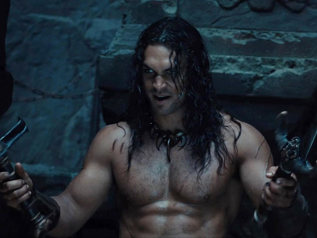 Jason Momoa definisce il suo film di Conan un enorme mucchio di me*da!